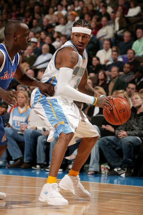 展现出了超 展现出了超